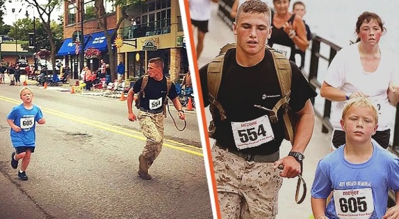 Un marine qui devait remporter un marathon ralentit quand un garçon de neuf ans lui demande 'est-ce que tu pourrais courir avec moi ?'